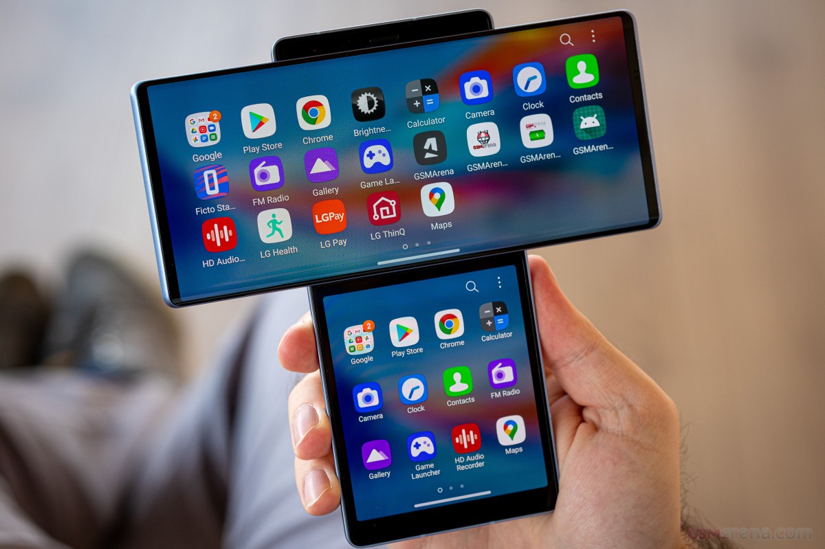 LG Wing, un móvil  distinto con doble pantalla giratoria en forma de T